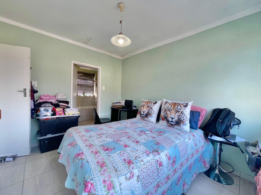 1 Bedroom Property for Sale in Rondebosch Western Cape